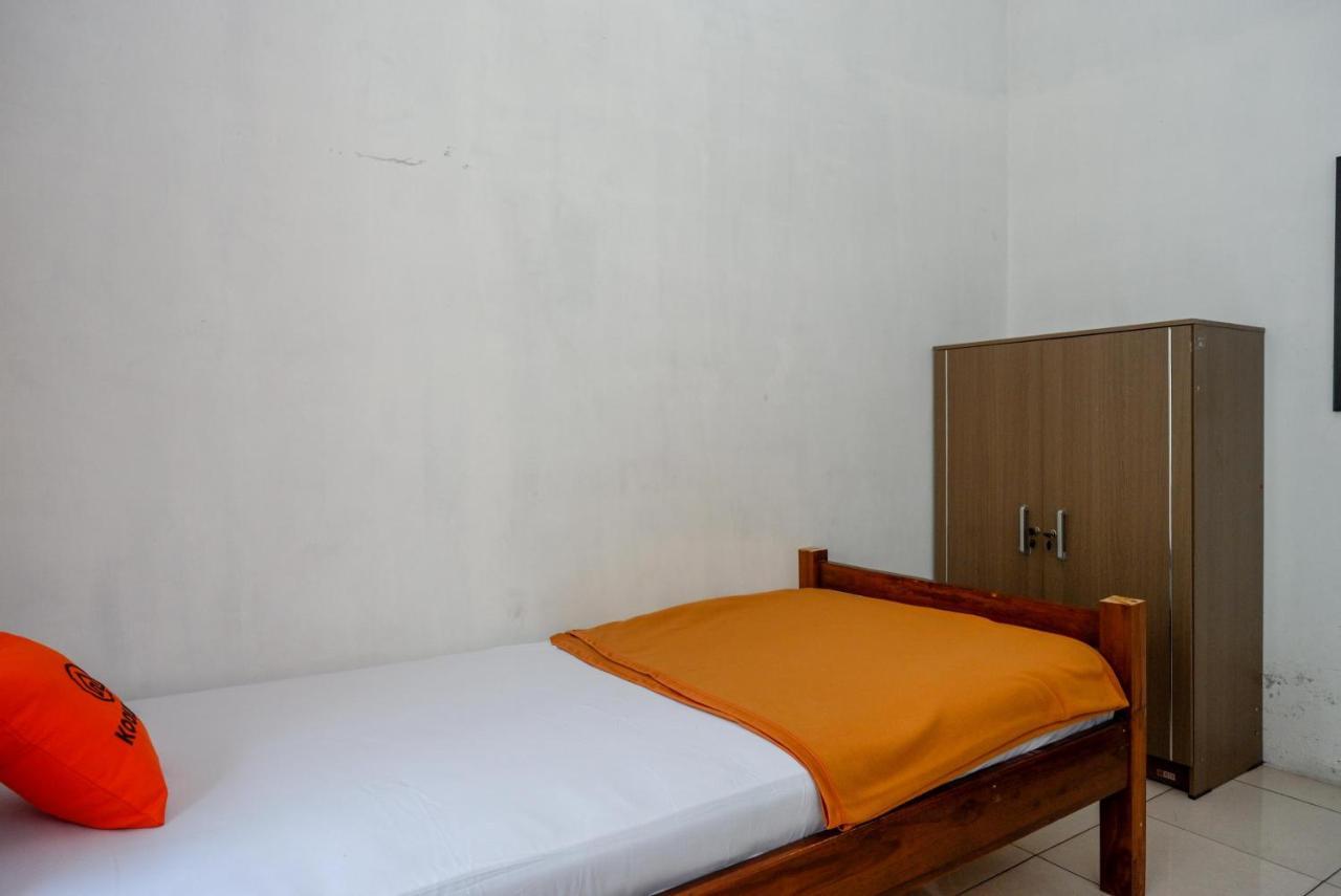 Koolkost Syariah Near Malioboro Area Hostel Jogjakarta Buitenkant foto