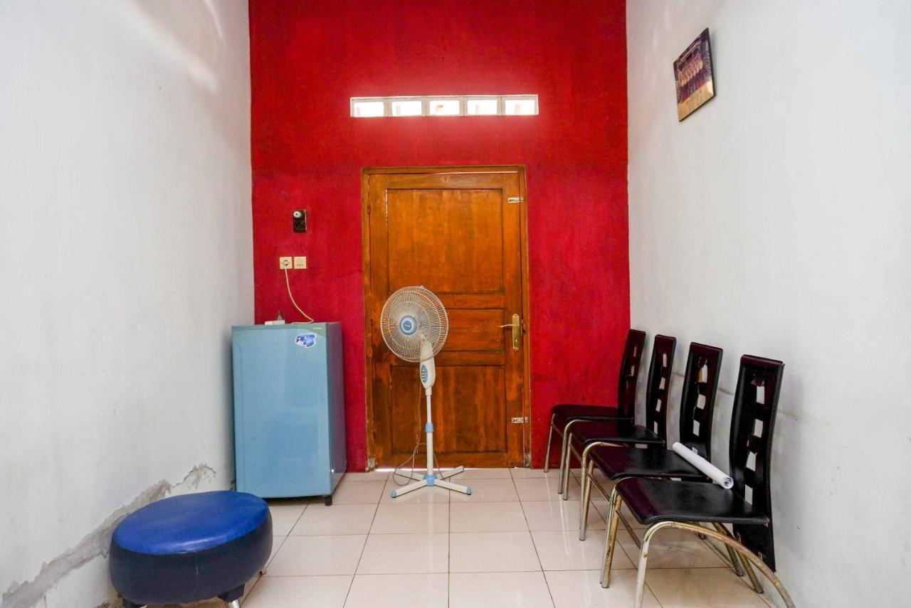 Koolkost Syariah Near Malioboro Area Hostel Jogjakarta Buitenkant foto